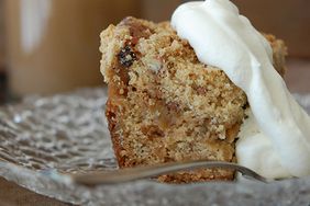 Apple-Raisin Crumb Cake