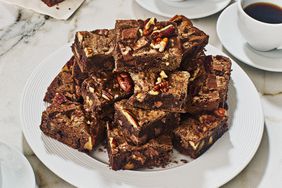 chocolate toffee bar brownies