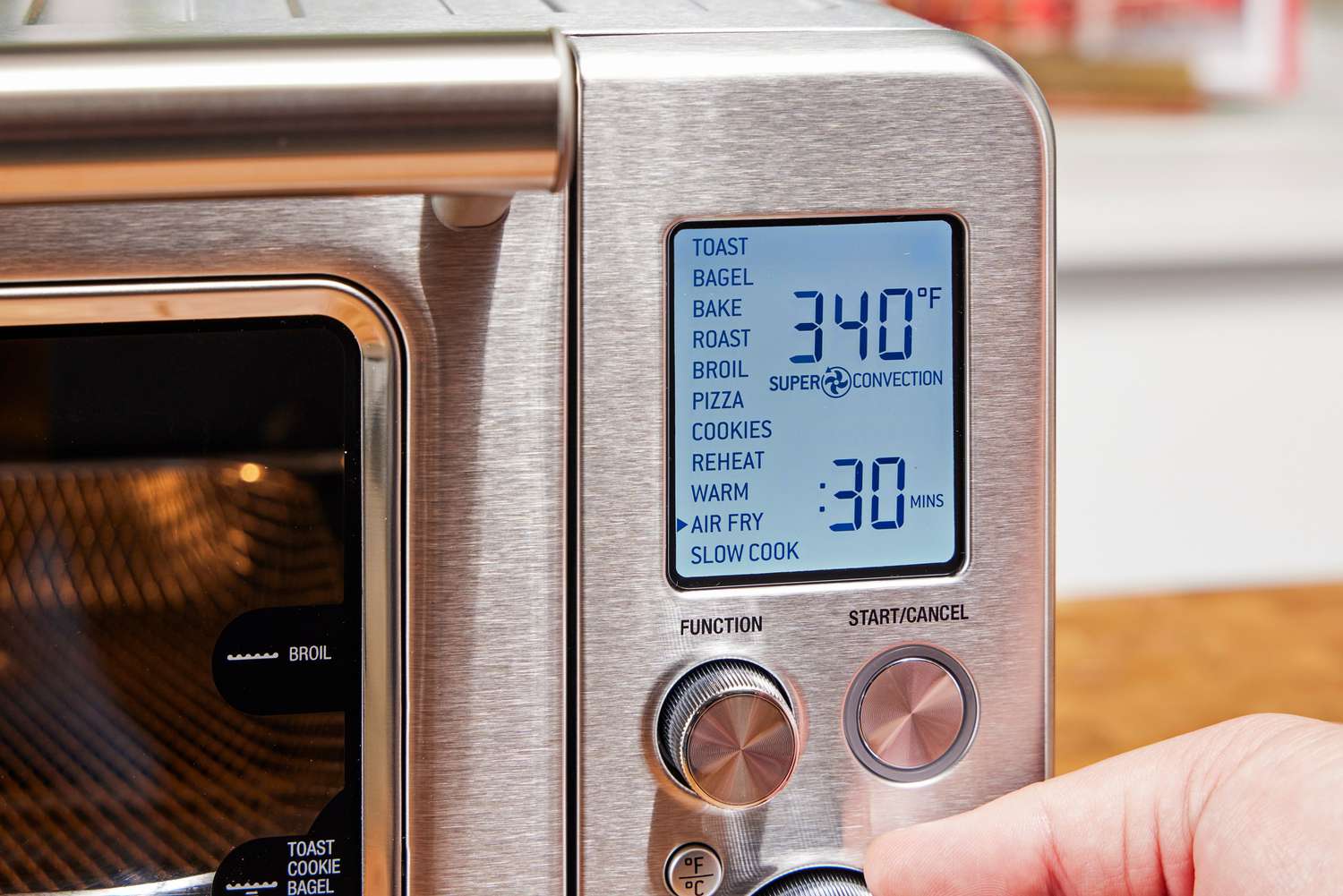 A close-up of the screen on the Breville the Smart Oven Air Fryer