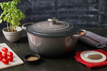 le creuset 7.25 quart dutch oven