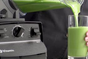 vitamix blender used for green smoothie 