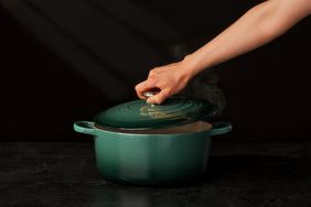 Le Creuset Signature Round Dutch Oven