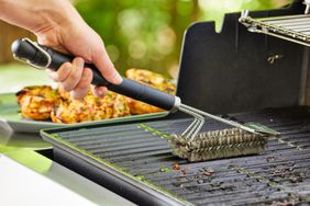 GrillArt grill brush cleaning grill