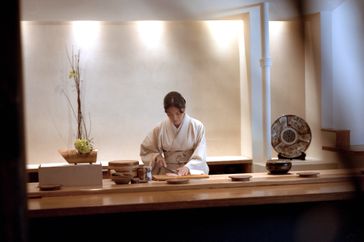 Sushi being prepared at Sushi Mori Nozomi