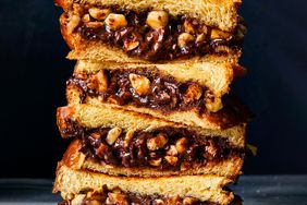 Toasted Chocolate-Hazelnut Sandwiches