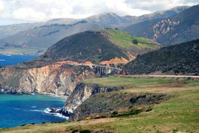 Iconic view of the Bixby Bridge in California.